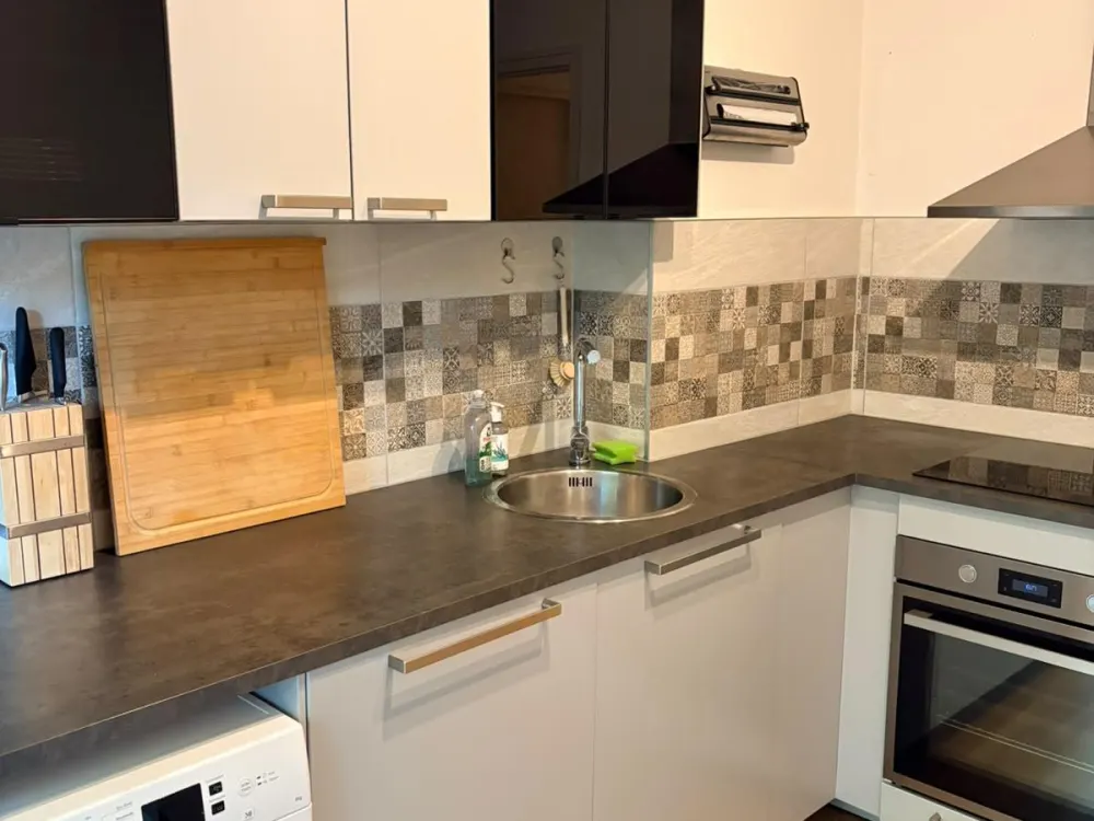 2 Rooms with Balcony - 1st Floor Central in Steinbühl