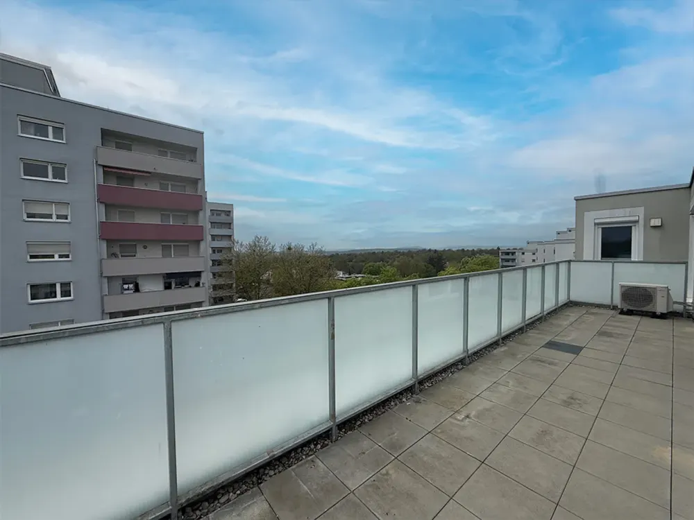 Light. Space. Feeling of Life. Dream Apartment with Roof Terrace