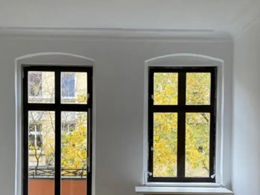 Westhafen Stuckaltbau, sonnig, grün, ruhig, Balkon, hohe Räume