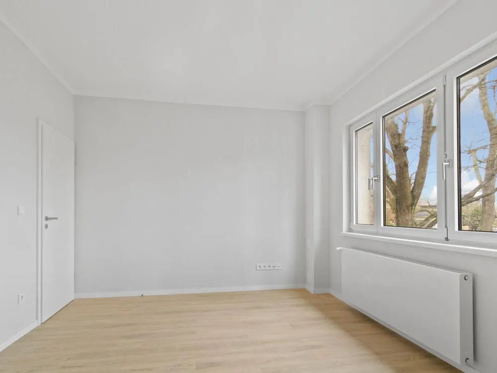 Nachmieter für ruhige 2-Zimmer Wohnung mit Sonnenbalkon in Tempelhof gesucht!
