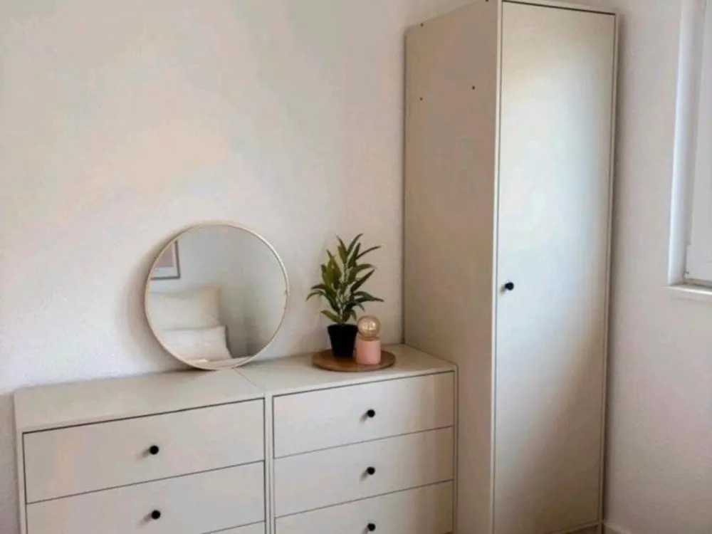 2-Zimmer Wohnung - Voll Möbliert - Terrasse + Stellplatz