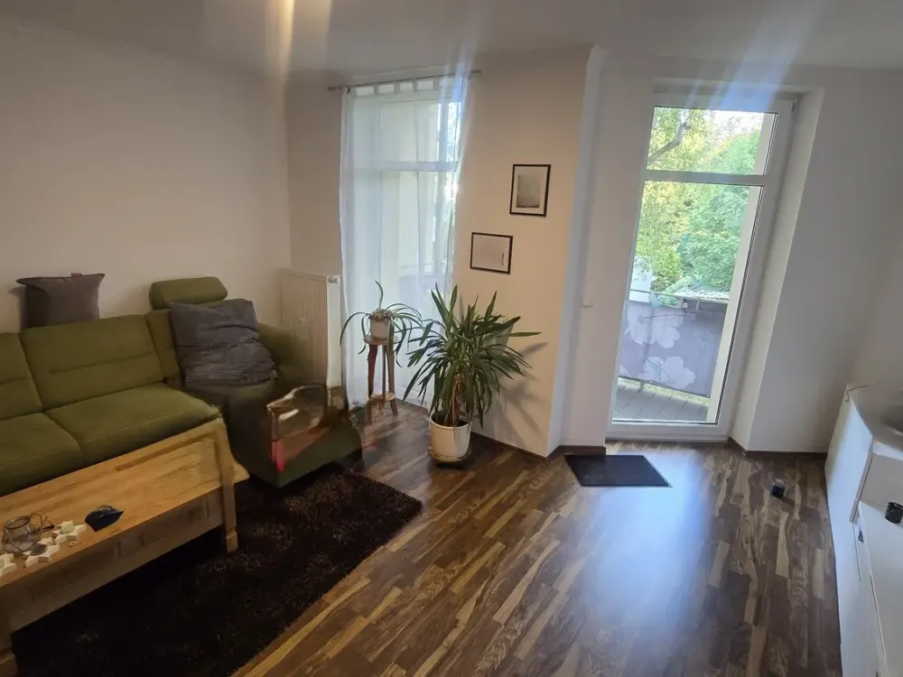 2-Zimmer-Wohnung - mit (oder ohne) Einbauküche - ca. 600 m zum Markkleeberg