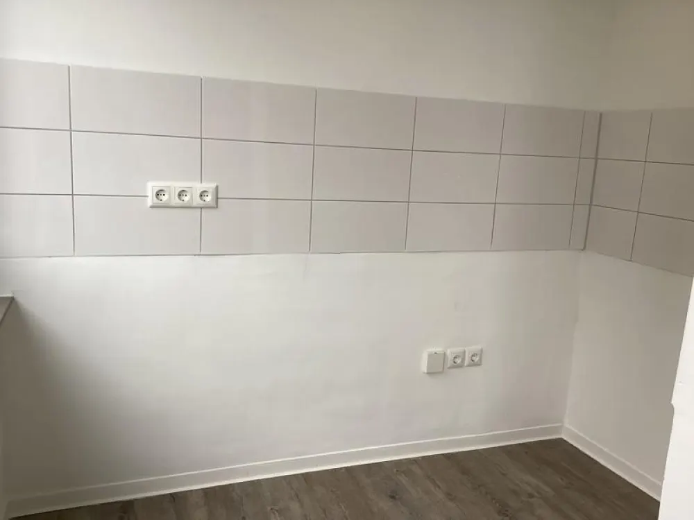 City-Lage, Renovierte 1-Zimmer-Wohnung, ca. 35 m², ab sofort verfügbar