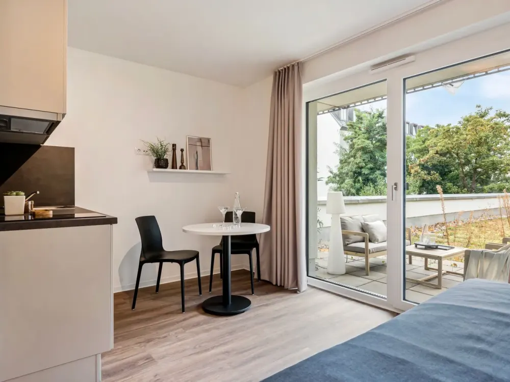 vollmöblierte Terrasse-Wohnung in Leipzig mit exzellenter Anbindung- 1 Monat Kaltmietfrei -
