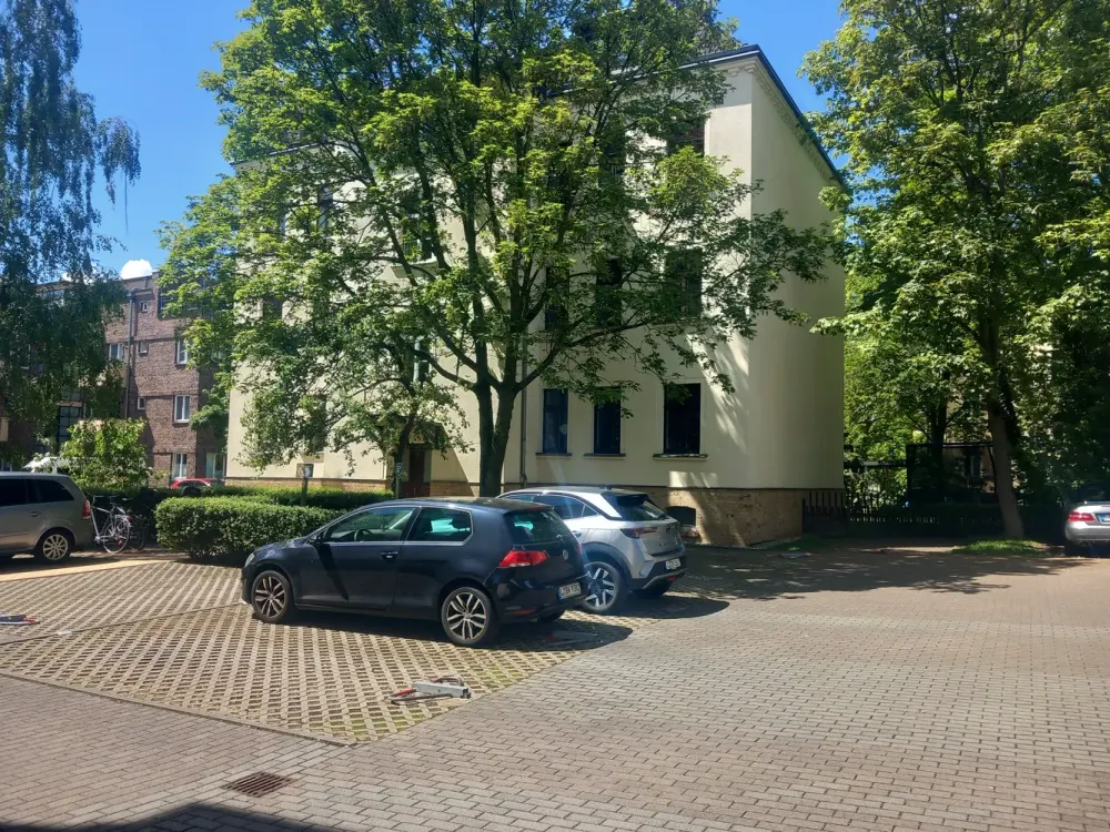 eigener Garten und Stellplatz,Balk.,EBK gg. Aufpreis mög.Bestlage,helle 3 Ziwhg. in Gartenhaus,ruhig