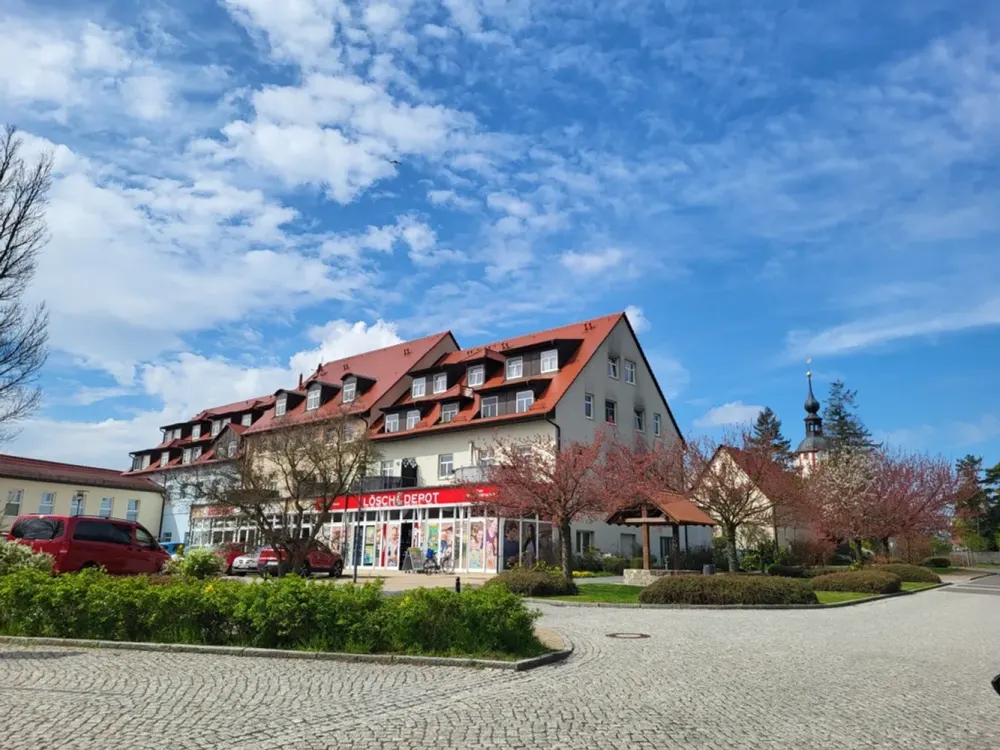 Spacious Two-Room Apartment at the Castle in Machern