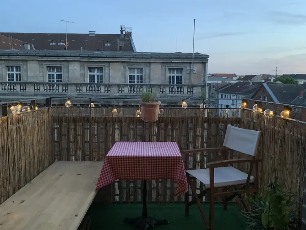 Helle 2-Zimmer-Neubauwohnung mit Balkon