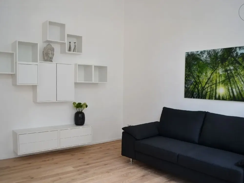 Old Building Charm in the Südstadt - Furnished -