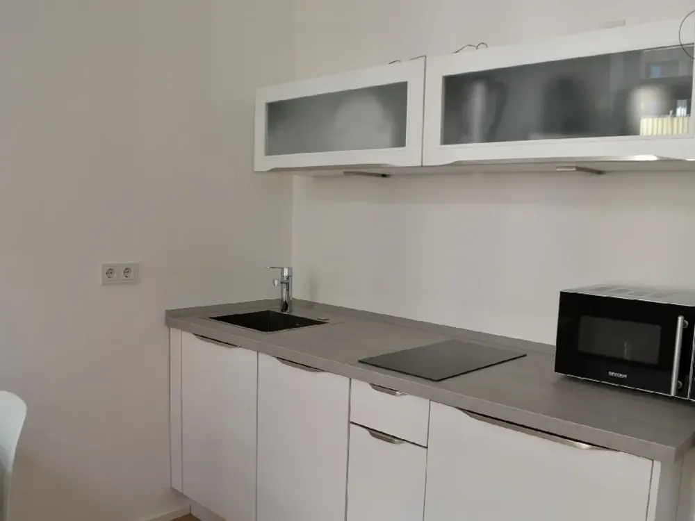 Old Building Charm in the Südstadt - Furnished -