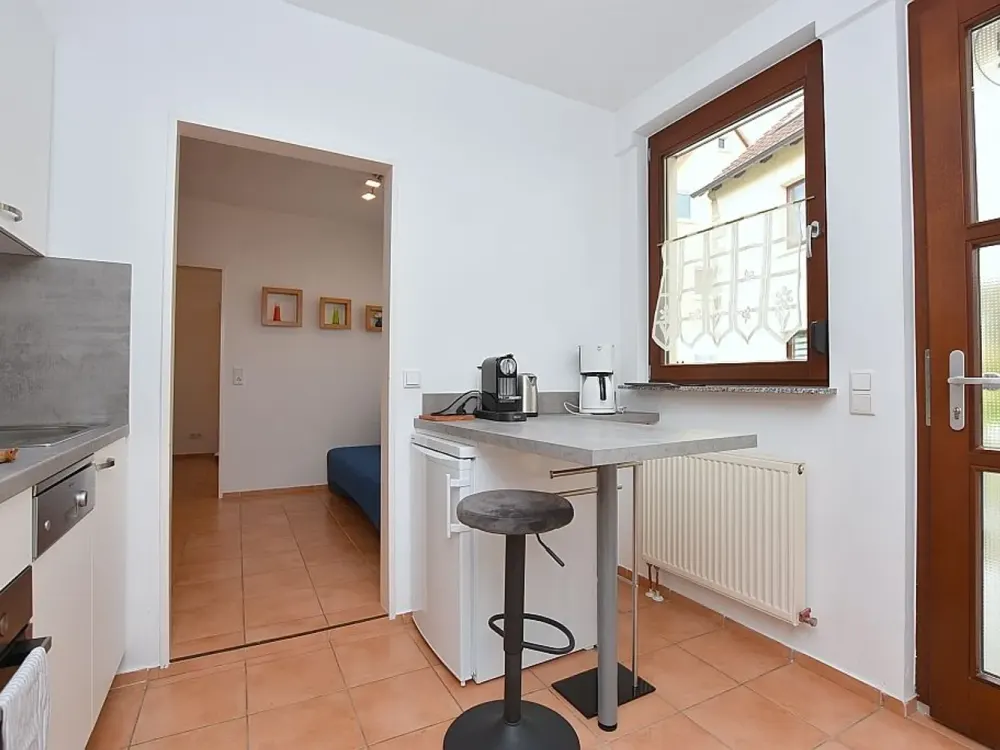 Schön möblierte Wohnung mit Reinigungsservice in Stuttgart Münster