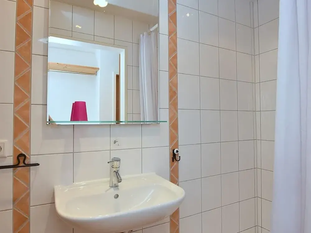 Schön möblierte Wohnung mit Reinigungsservice in Stuttgart Münster