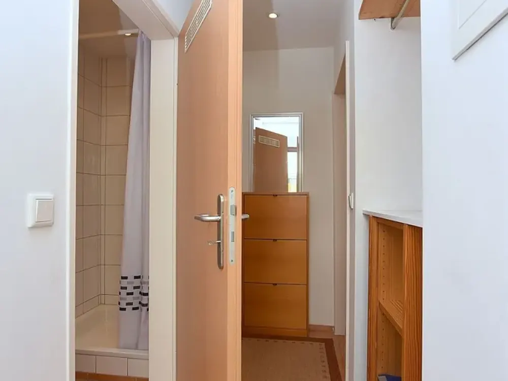 Schön möblierte Wohnung mit Reinigungsservice in Stuttgart Münster
