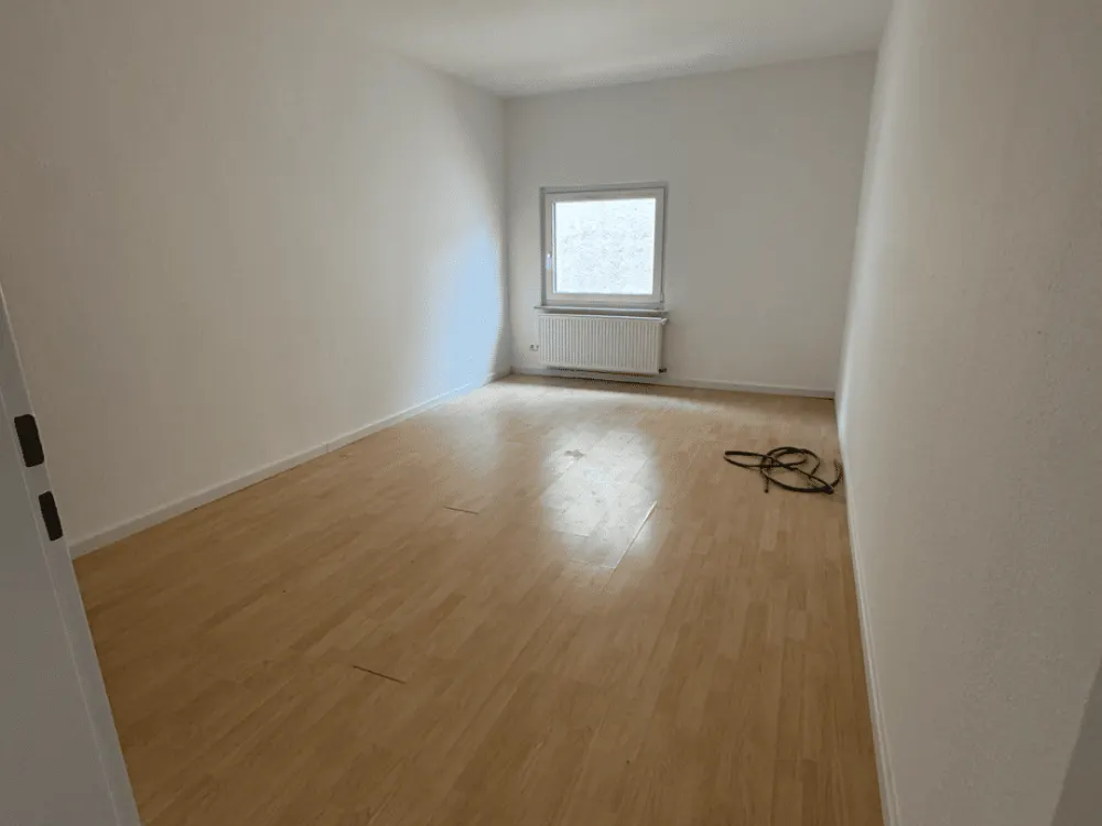 Frisch renovierte 4 Zimmer Maisonetten Wohnung mitten in Köln