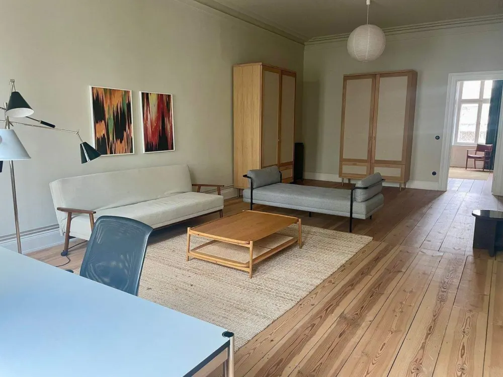 Komplett möblierte wunderschöne 2 Zimmerwohnung, W16.02, II.OG 90 m²