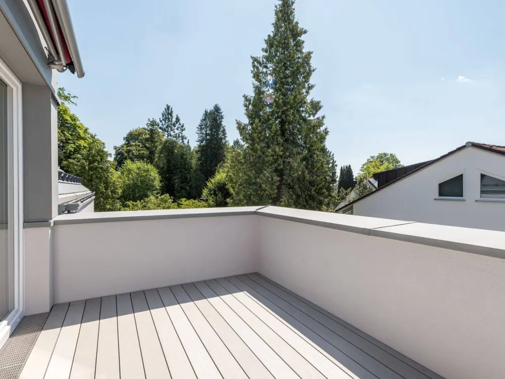Zum Erstbezug: 3-Zimmer-Wohnung mit Dachterrasse in ruhiger Lage