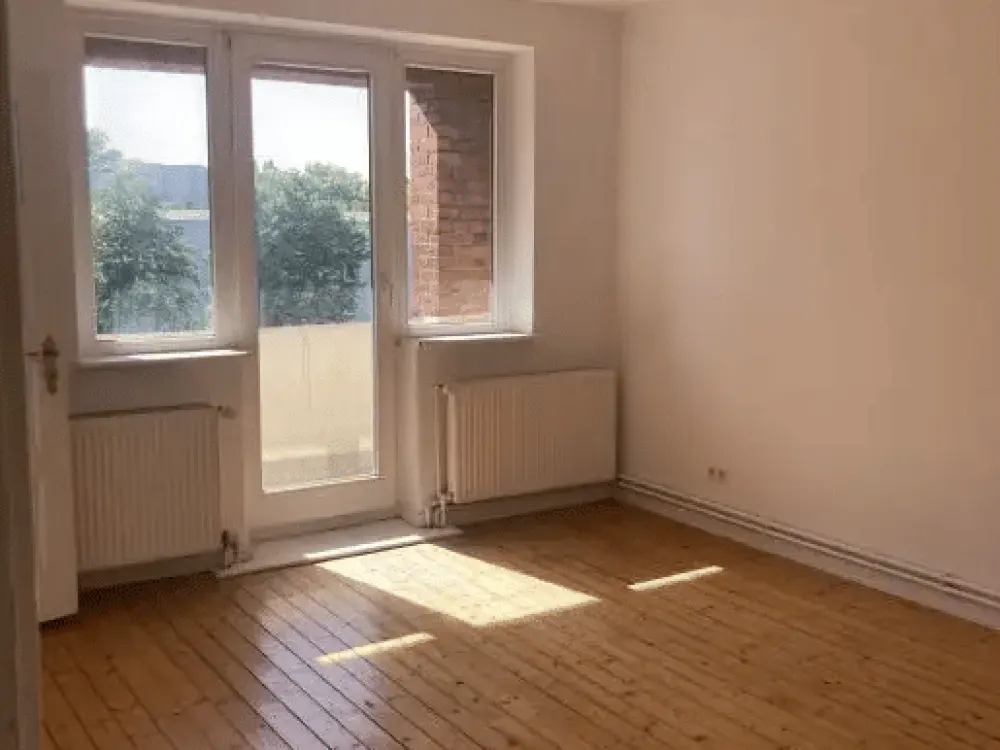 Sonnige 3 Zimmer mit Süd/West-Balkon - gerne WG! - (befristet bis 31.12.2027))