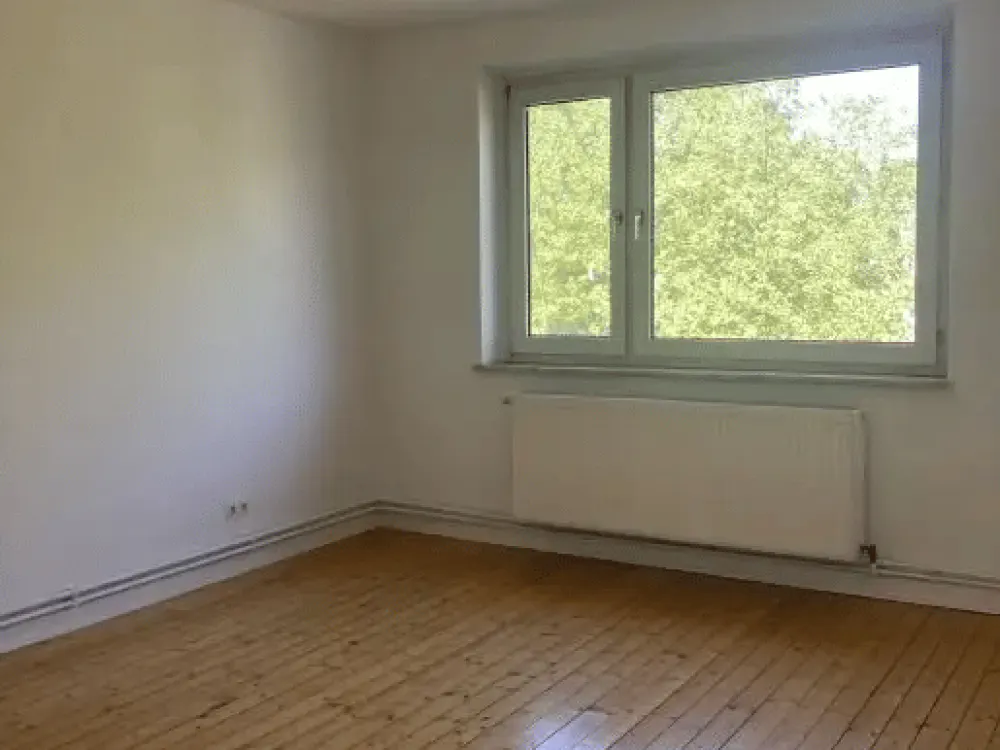 Sonnige 3 Zimmer mit Süd/West-Balkon - gerne WG! - (befristet bis 31.12.2027))