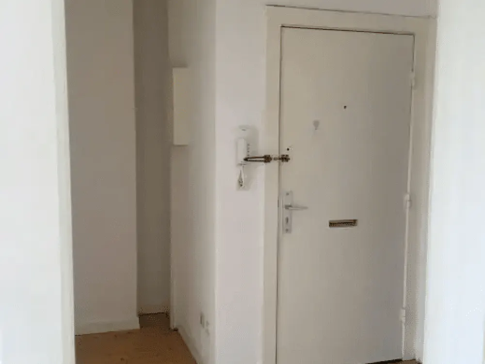 Sonnige 3 Zimmer mit Süd/West-Balkon - gerne WG! - (befristet bis 31.12.2027))