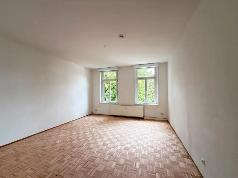 Seltenes Schmuckstück - 6 Zimmer mit Altbaucharme!