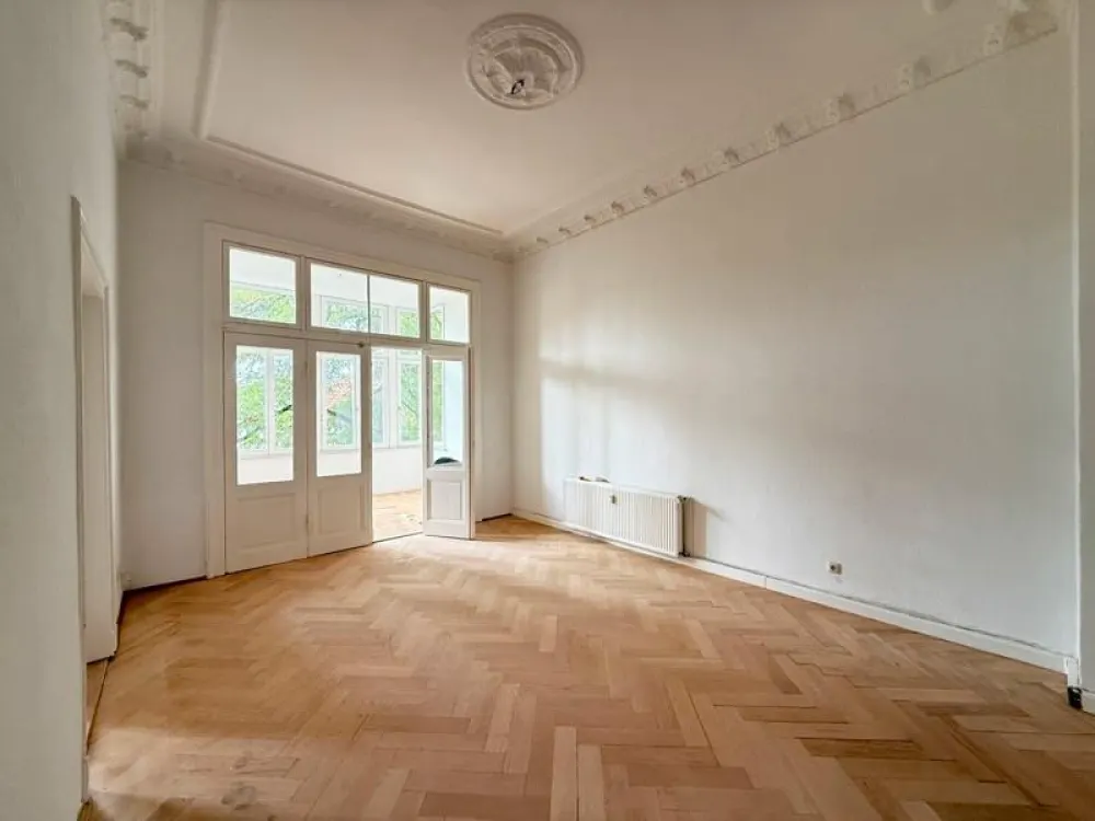 Seltenes Schmuckstück - 6 Zimmer mit Altbaucharme!