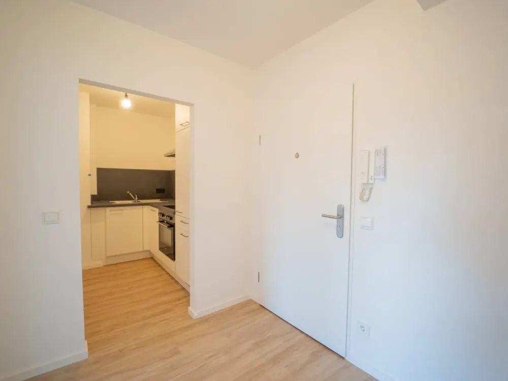 Newly Renovated Highlight: Bright Home with High-Quality Features near Schnelsen