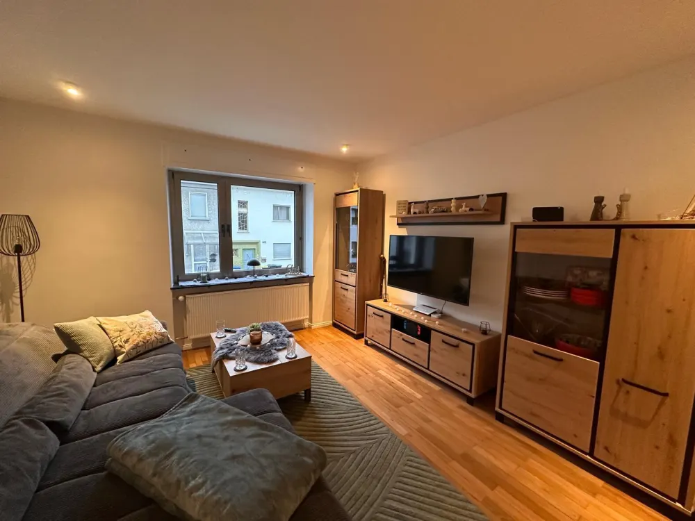 Frisch sanierte 4 ZKB-Wohnung mit Terrasse