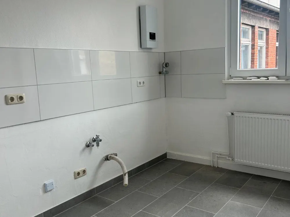 Zentrale 3-Zimmer Wohnung im Altbau