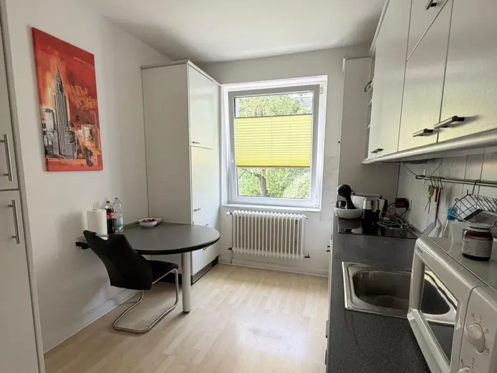 2-Room Apartment with Balcony in Düsseldorf-Oberkassel