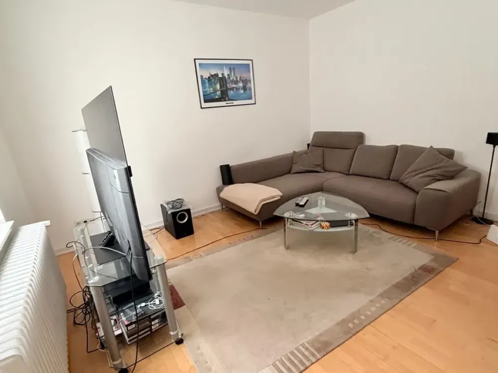 2-Room Apartment with Balcony in Düsseldorf-Oberkassel