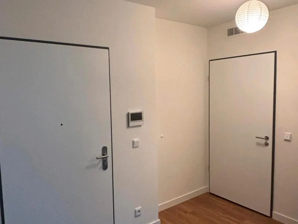 2-Zimmer-Wohnung teilmöbliert inkl. Einbauküche bei S3 Karlshorst