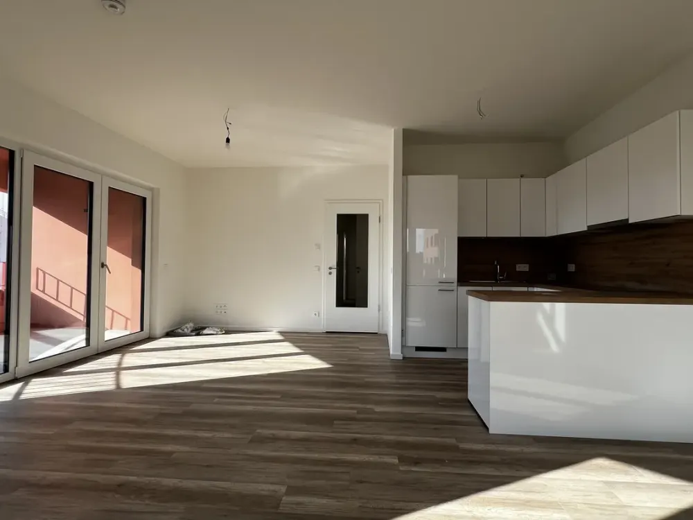 3-Zimmer-Wohnung mit Westbalkon und Einbauküche - mehrere Erstbezüge!