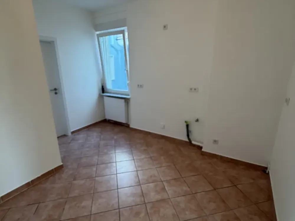 Renovated 3-Room Ground Floor Apartment in Flörsheim