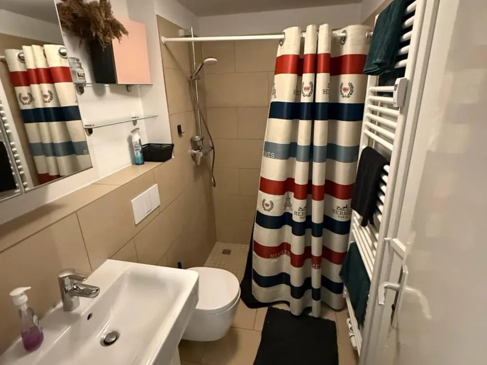 1 Zimmer Wohnung EG mit Balkon