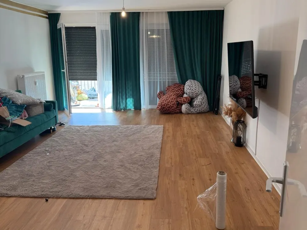 1 Zimmer Wohnung EG mit Balkon