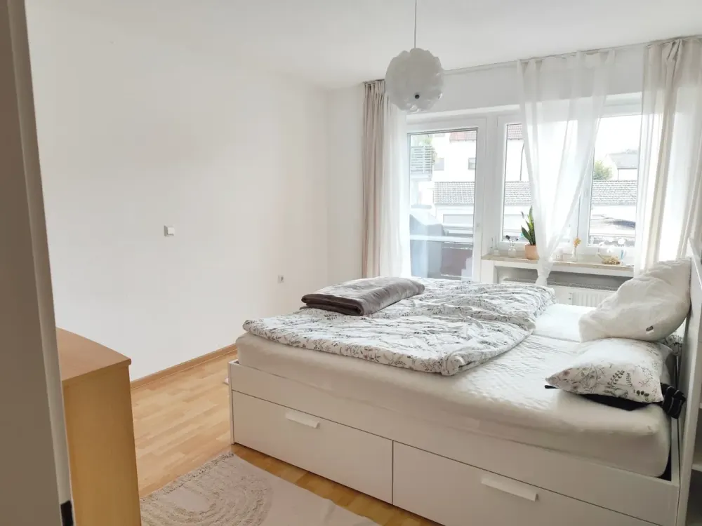 Helle 4-Zimmer-Wohnung mit Balkon in Eriskirch