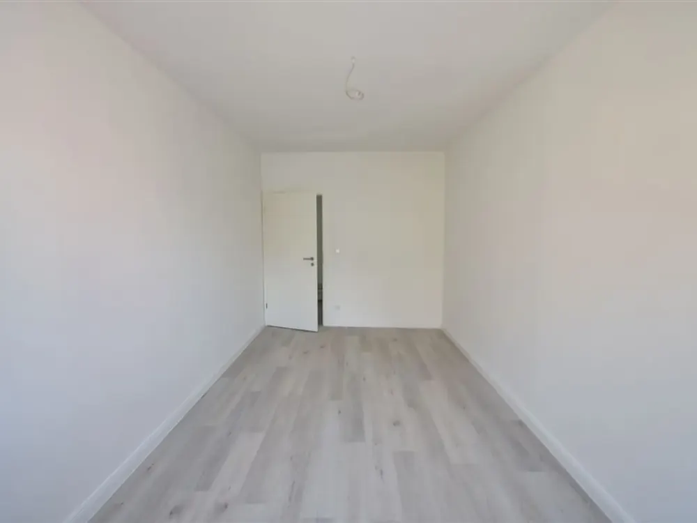 Ideal für Singles! Renovierte 2-Zi-Whg mit Balkon zu vermieten