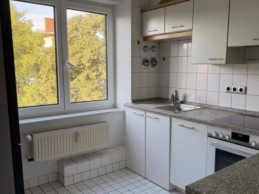 86m2 klimatisiert 3zi, 3OG ohne Aufzug 2 Dachterassen Straßenparken