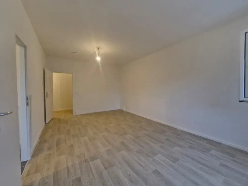 4-Zimmer-Wohnung mit besonderem Schnitt und Abstellraum! Ihr neues Zuhause wartet! 🏠