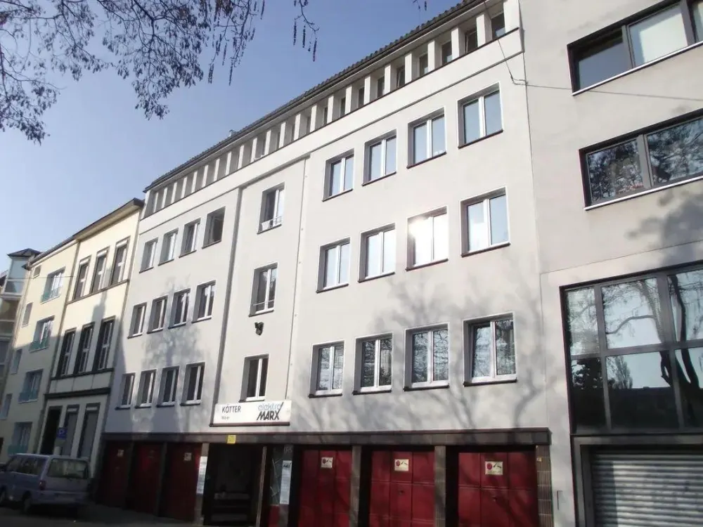 DEUTZ - Super geschnittene Zwei-Zimmerwohnung mit Balkon - WG geeignet