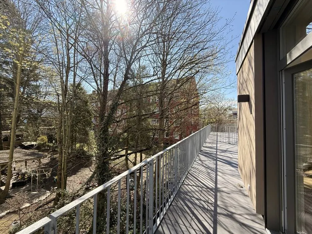 Neubauwohnung mit Balkon in Eilbek!