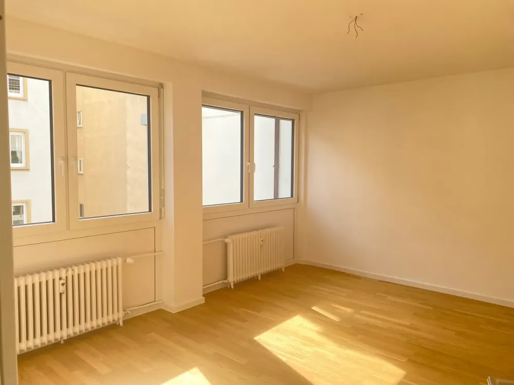 Geräumige 4 Zimmer-Wohnung in Stgt-Mitte