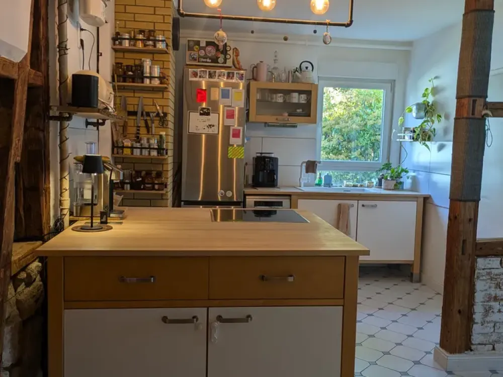 Zentral: 3,5ZKB sanierter Altbau