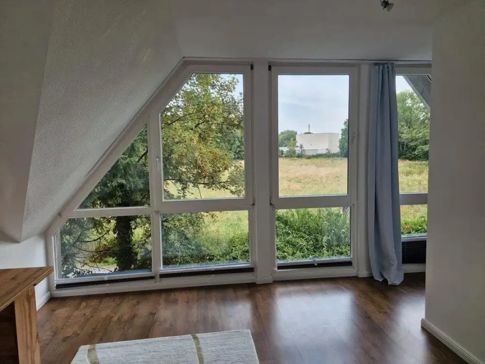 4 Zimmer Wohnung - möbliertes Wohnen auf Zeit / Befristung