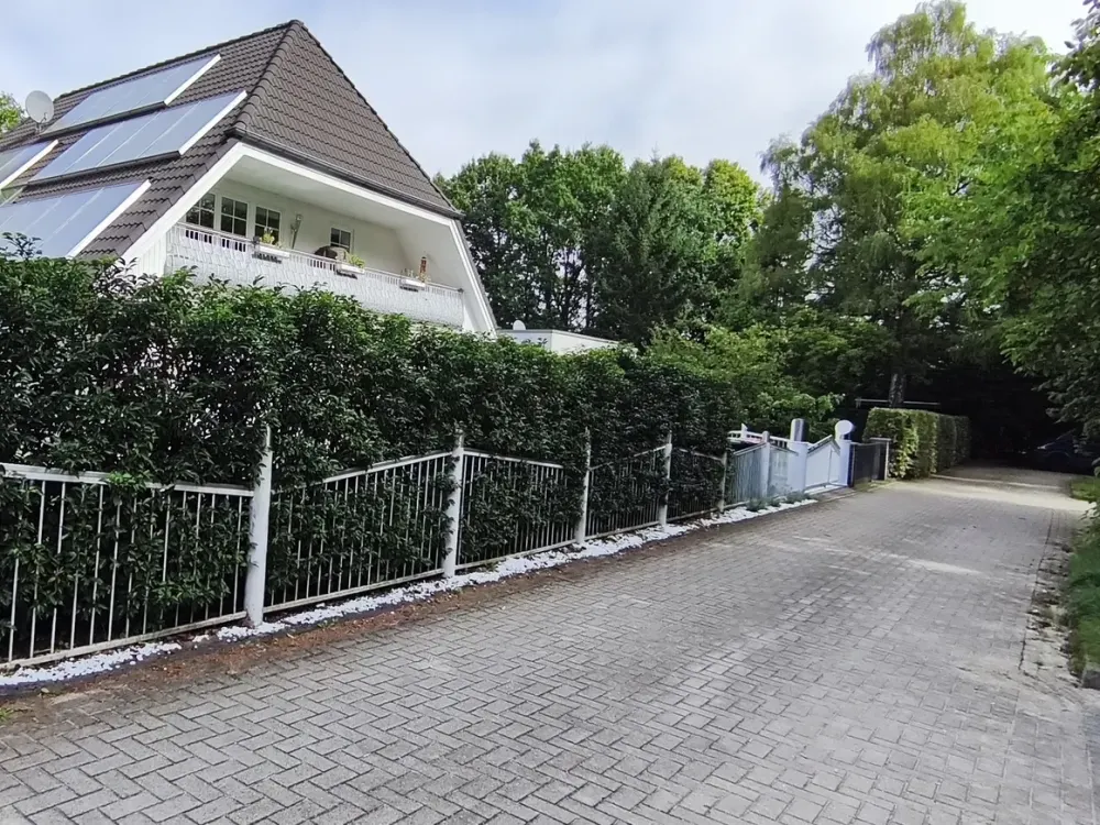 Fast wie Ihr eigenes Haus: Hochwertige grüne Oase, Erdgeschosswohnung+Garten den Sie ALLEINE nutzen