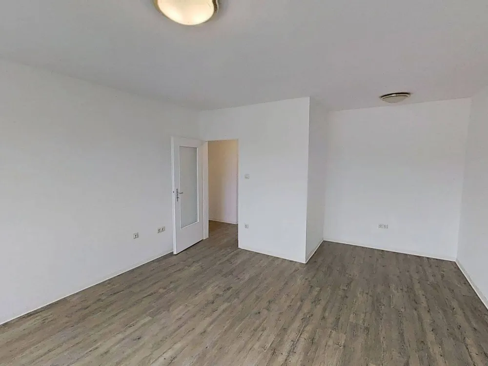 Large 3-Room Apartment with BALCONY and Lots of Comfort in Paderborn-Sennelager