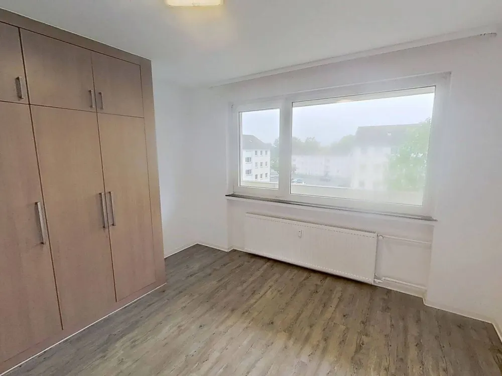 Large 3-Room Apartment with BALCONY and Lots of Comfort in Paderborn-Sennelager