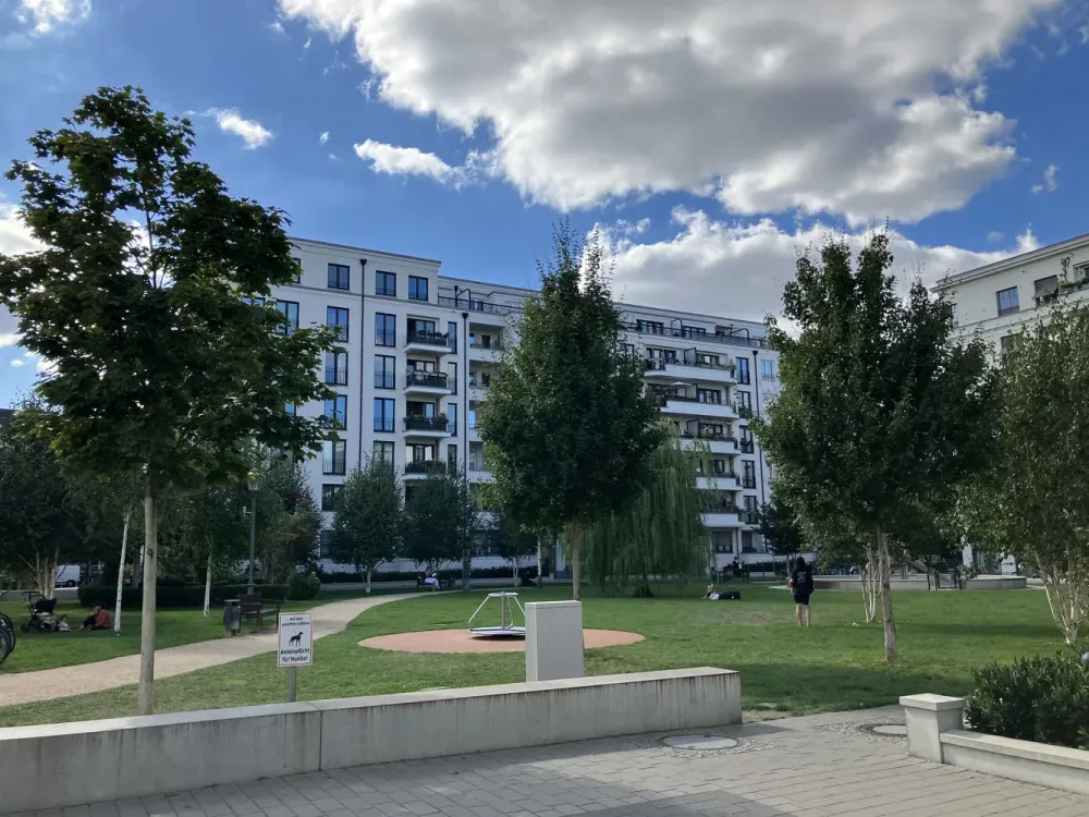 Wunderschöne 1 Zimmer Neubau-Wohnung mit Balkon