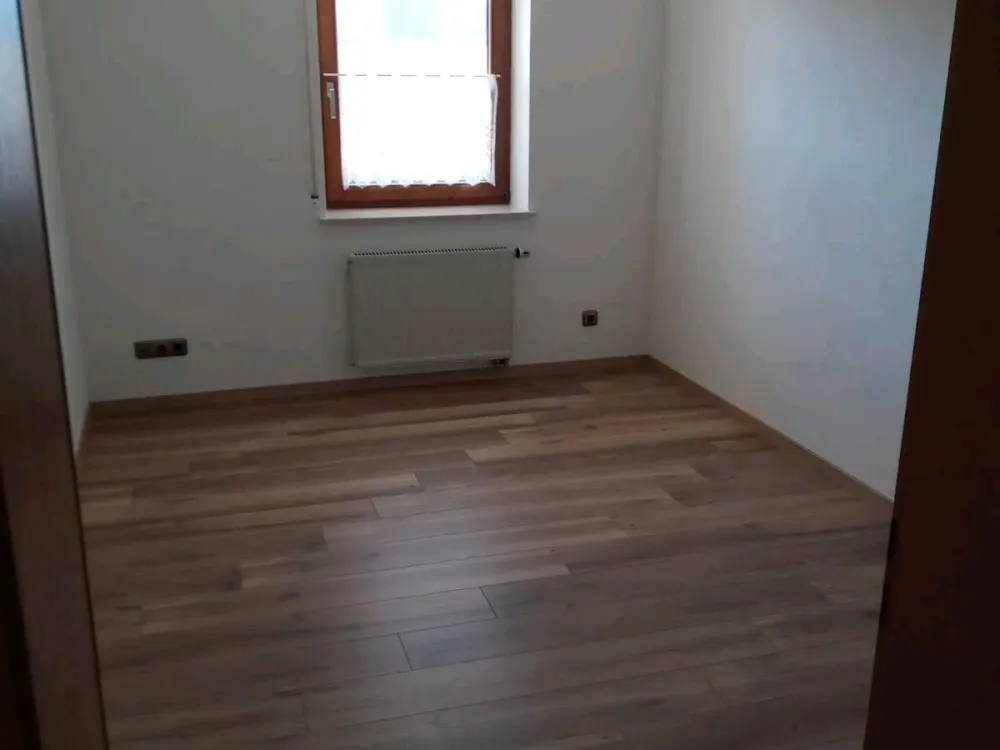 4 Zimmer Wohnung EG
