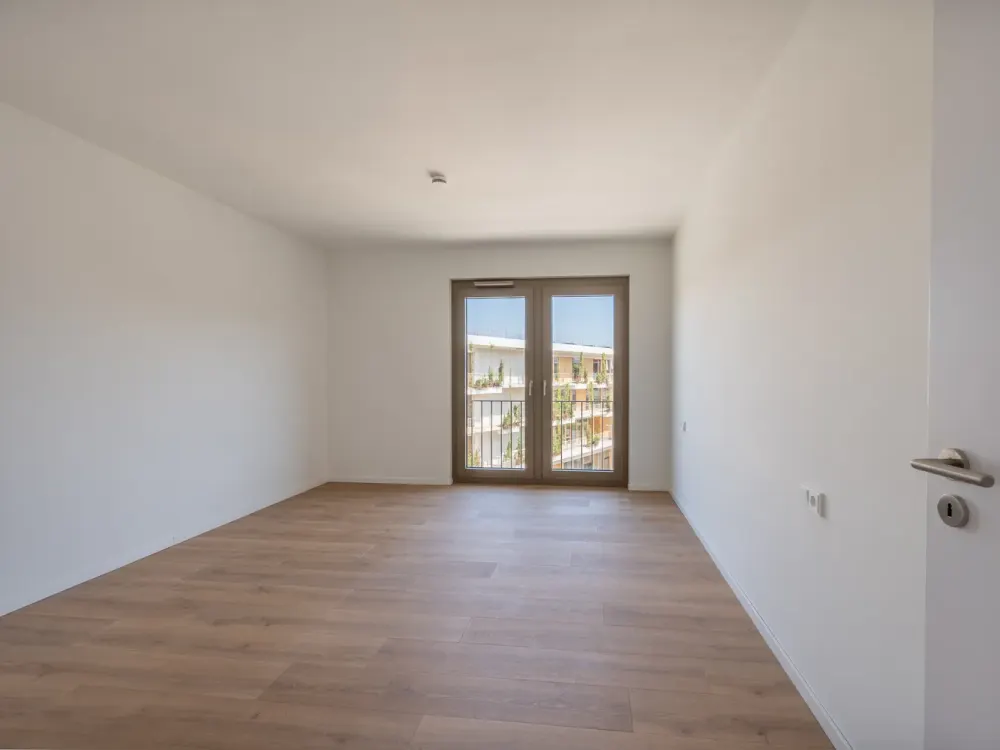 Modern & großzügig: 4 Zimmer mit zwei Balkonen in urbaner Lage