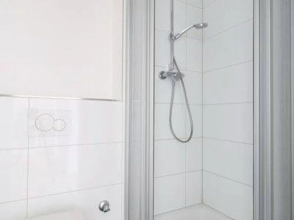 Urban, hell & sofort verfügbar: Moderne 3-Zimmer-Wohnung in der Seydlitzstraße